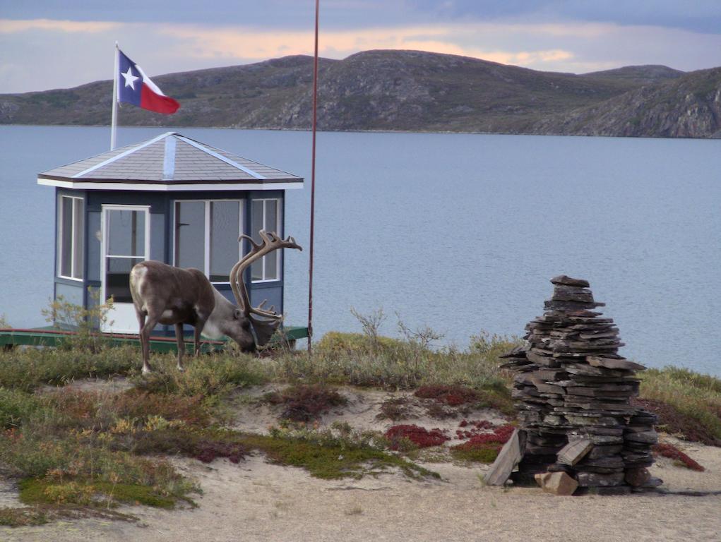 Peterson'S Point Lake Lodge 옐로나이프 외부 사진